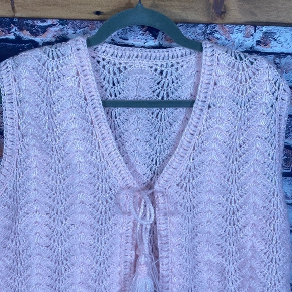 Hand Crafted Pink Knit lightweight Sweater Layering Vest Size M - Picture 2 of 12